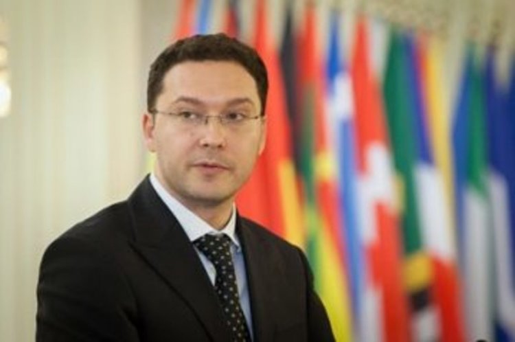 Митов: Няма да подкрепим отпадане на санкциите срещу Русия