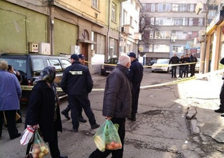 Разнищиха група наркомани,първият закопчаха в Махалата