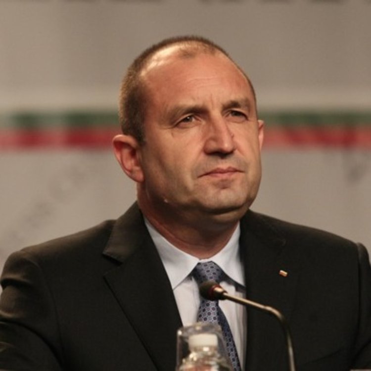 Политик на 2016 година е Румен Радев