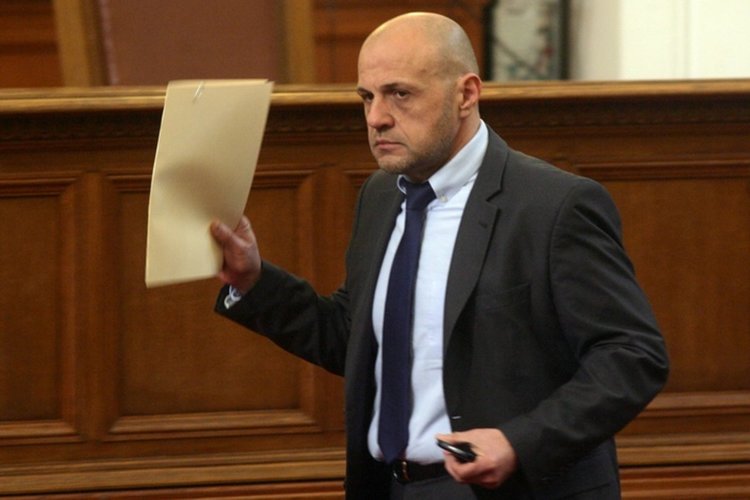 Томислав Дончев: Европарите за наука не са спрени