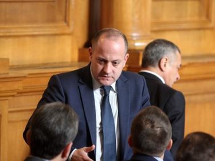 Радан Кънев обявява надпартиен проект "Нова Република"