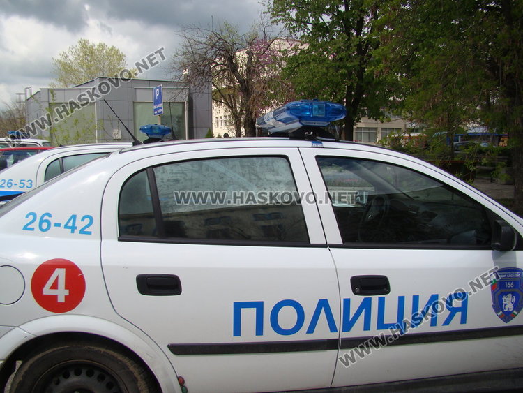 Задържаха димитровградчани за кражба на перилни препарати