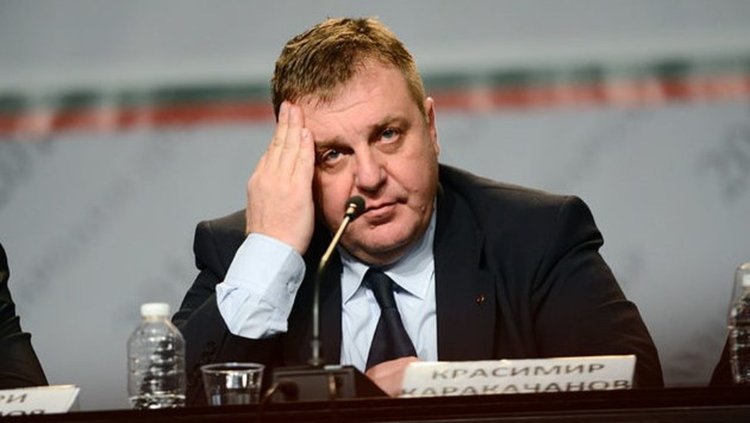 Каракачанов ще работи за наборна военна служба