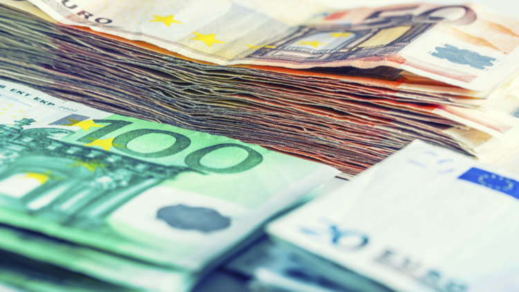 В Италия спасяват със 17 млрд евро две банки