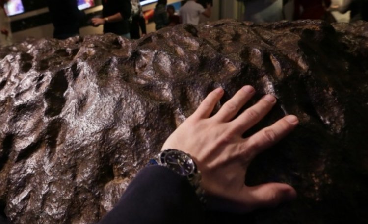 Метеорит на 4,5 милиарда години откриха в Холандия