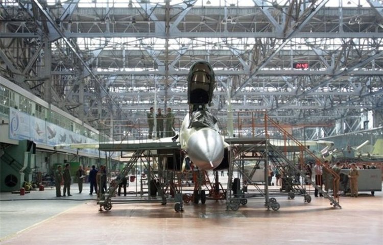 България обсъжда с корпорация „МиГ“ ремонта на свои изтребители