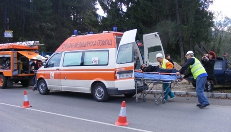 Пенсионери зад волана предизвикват катастрофи,двама в болница