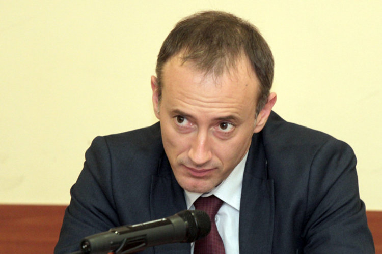 Утре министърът на образованието пристига на Пампорово