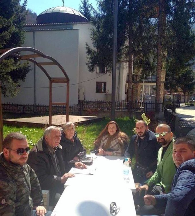 Мешев и съпругата му са сред инициаторите за подписката срещу възстановяване на мюсюлманския молитвен храм