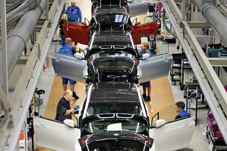Германските електромобили трябва да са по-добри и по-евтини от Tesla
