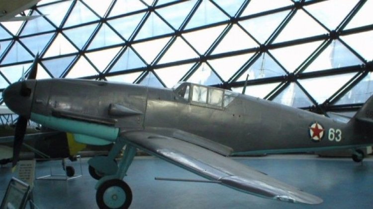 Извадиха самолет "Месершмит" от тресавище край самоковско село 
