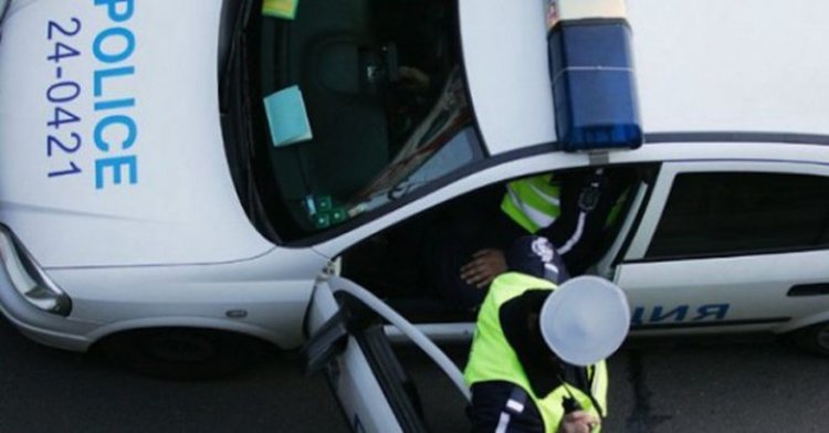 Дядо-велосипедист пострада при катастрофа, младок го помете посред бял ден