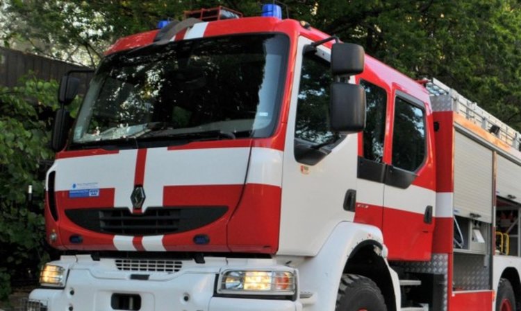 Лек автомобил изгоря заради повреда в газовата уредба