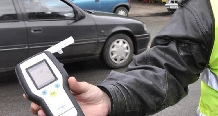 Арест за британец, шофирал микробус с 2,52 промила
