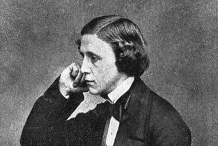 На 27 януари 1832 роден математикът и писател Луис Карол