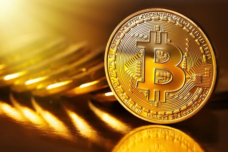 Bitcoin почти докосна $9 000