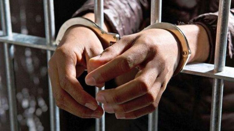 Мъж се опита да заколи момчилградчанин със счупена бутилка