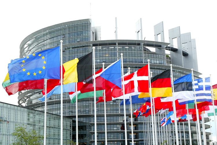 Юнкер говори в Европейския парламент: Брекзит е загуба на време и енергия
