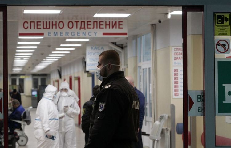 Лекарите подкрепят въвеждането на извънредно положение
