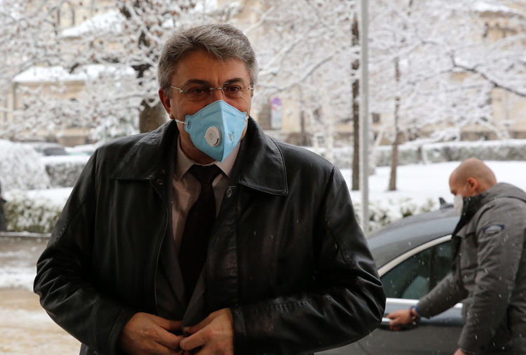 София (1 април 2020) Има народен представител с установен положителен резултат за коронавирус. Председателят на Народното събрание Цвета Караянчева свиква председателите на парламентарни групи на извънреден Председателски съвет. На снимката: Мустафа Карадайъ, председател на ДПС. Пресфото-БТА снимка: Цветомир Петров (ПК)