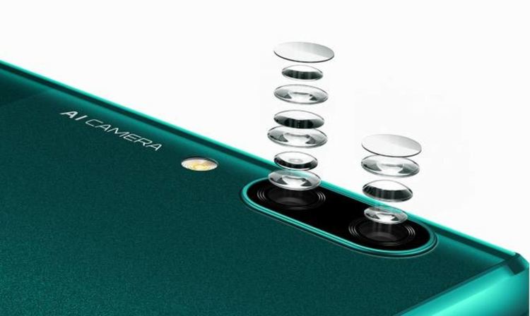 Huawei P Smart 2020 иска да надсочи класа си