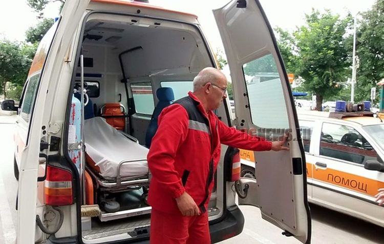 Баба с "Пежо"помете две пернсионерки на пешеходна пътека в Кърджали