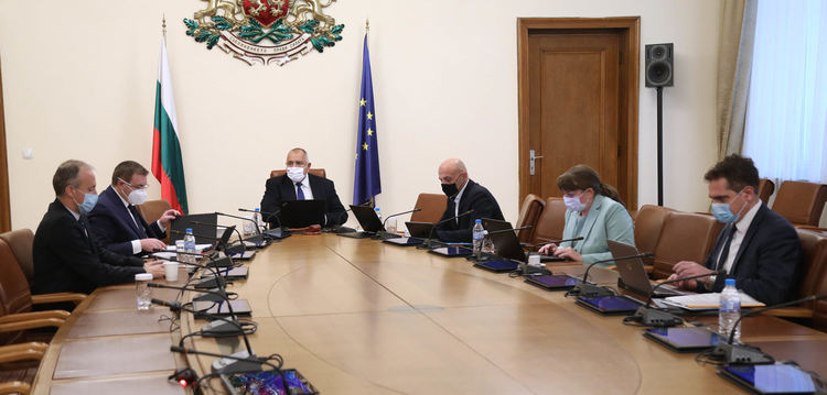 Безплатна и доброволна ваксинация на всеки, който пожелае