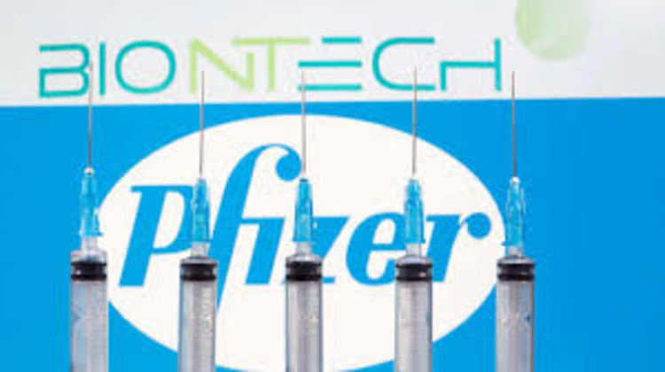 Ваксината на Pfizer и BioNTech показала 95% ефективност 