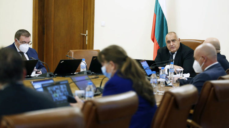 Премиерът призова за единство и спазване на мерките