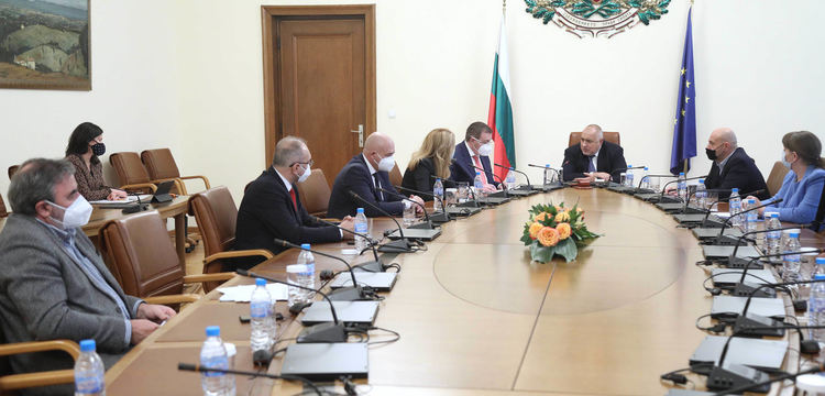 Удължават мерките до 31 януари 2021 г.
