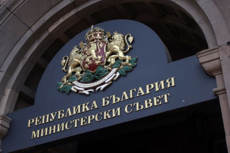 Компенсации 75% от осигурителния доход за работещите в спрените бизнеси заради коронавируса