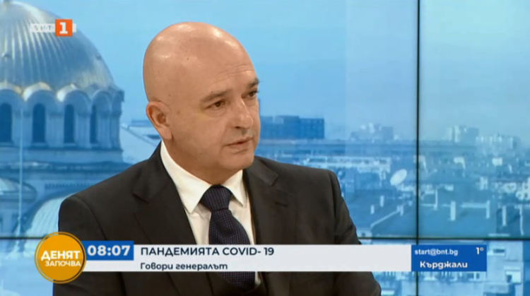 Ген. Мутафчийски: До април можем да ваксинираме над 100 000 човека