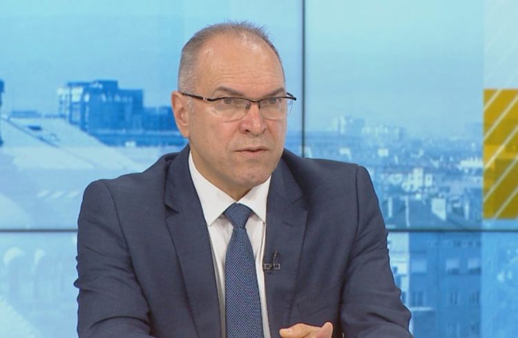 Прогнозите за трета вълна се сбъдват, пик в края на февруари