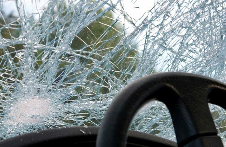 Товарни коли се удариха във Виево