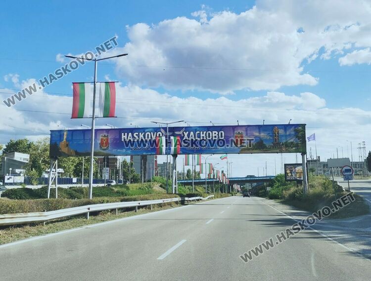Предимно слънчево и топло в петък