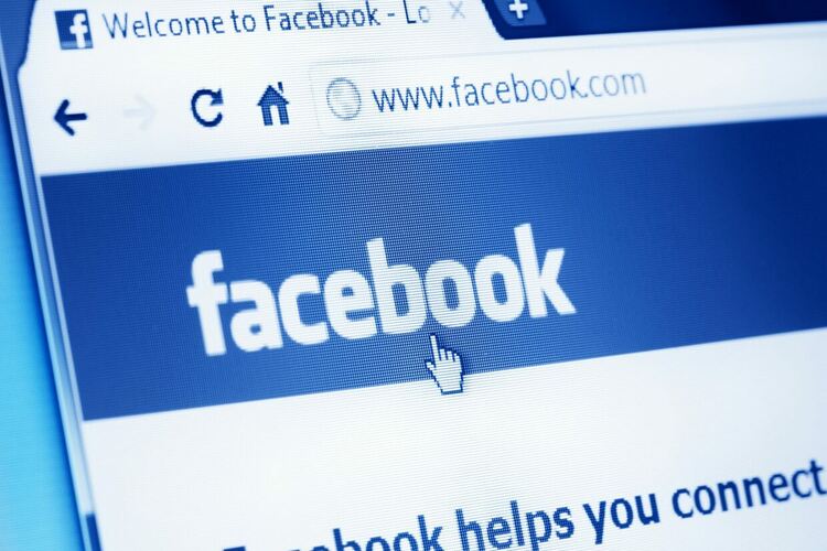 Facebook променя името си след седмица