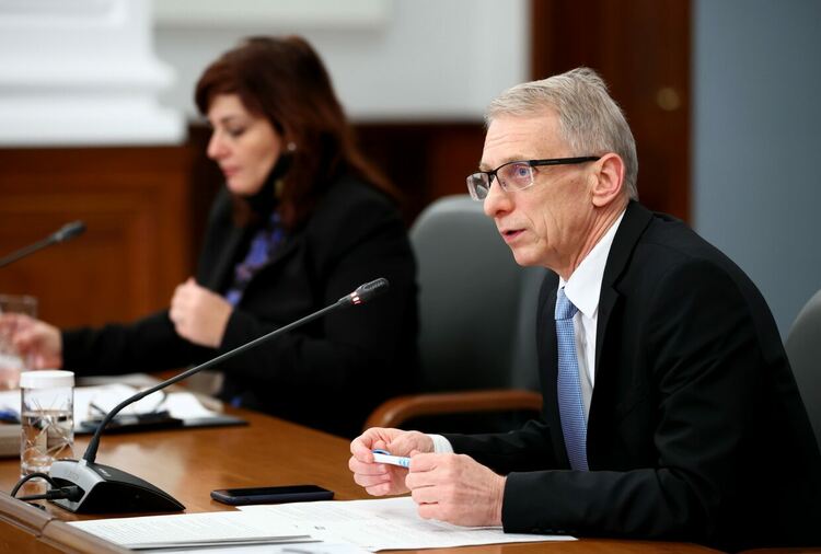 Представиха новия Национален оперативен план за справяне с COVID-19