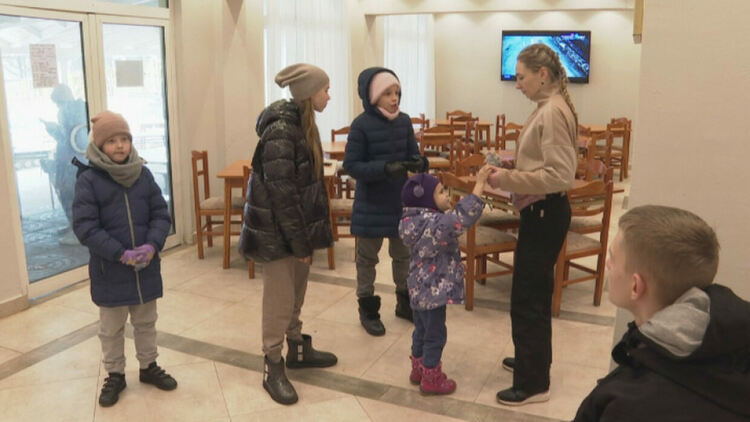 Хотелиери търсят помощ за изхранването на настанените в базите им украински бежанци