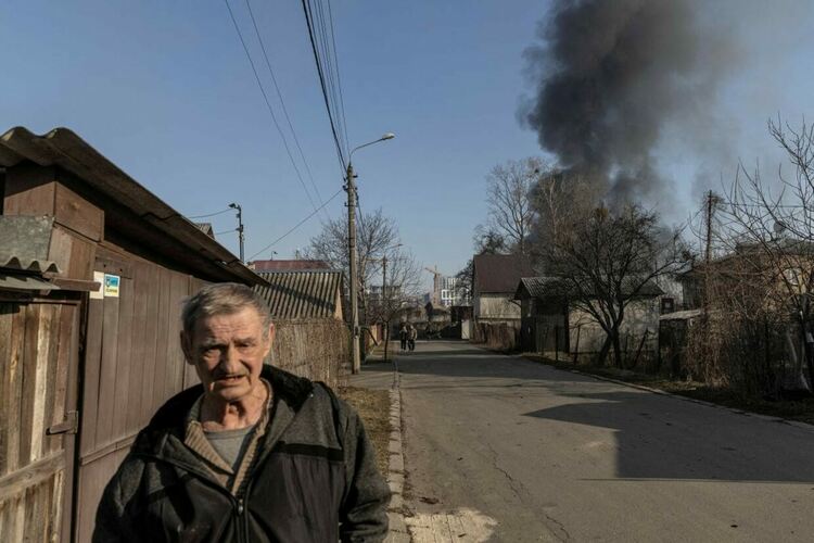 След месец война Украйна продължава да устоява