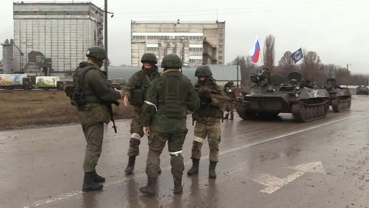 Русия струпва войници и наемници в Източна Украйна, каза британското министерство на отбраната