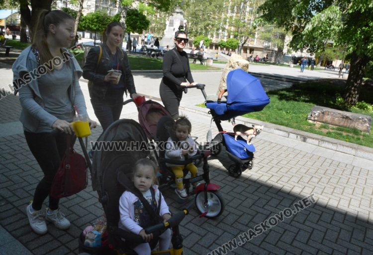 Слънце и облаци се редуват в четвъртък