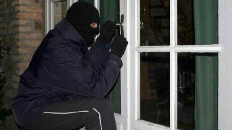 Откраднаха даренията от параклис в с.Момчиловци