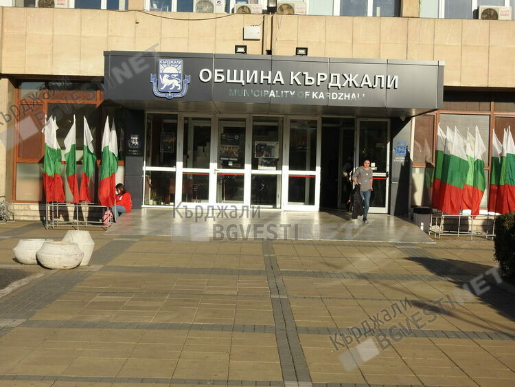 Общината се включва в кампания “Керемиди за/от смет”