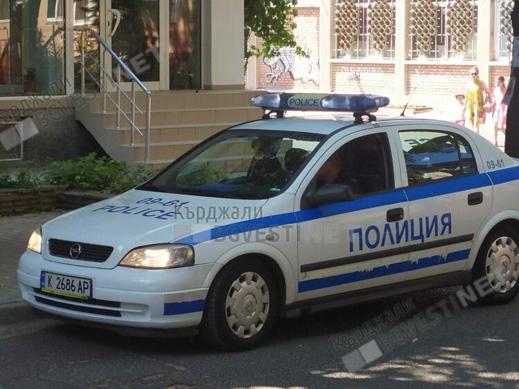 Задържаха двама в Кърджали за притежание на метаамфетамин