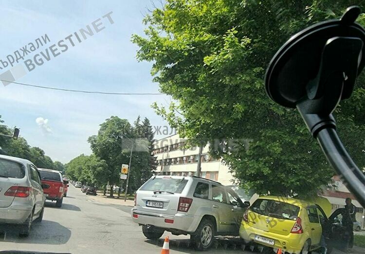 МВР:Шофьорът на "Дачията" е виновен за катастрофата при Съда