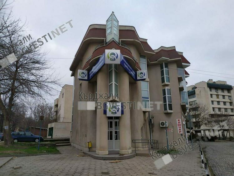Разследват опит за измама в НОИ-Кърджали