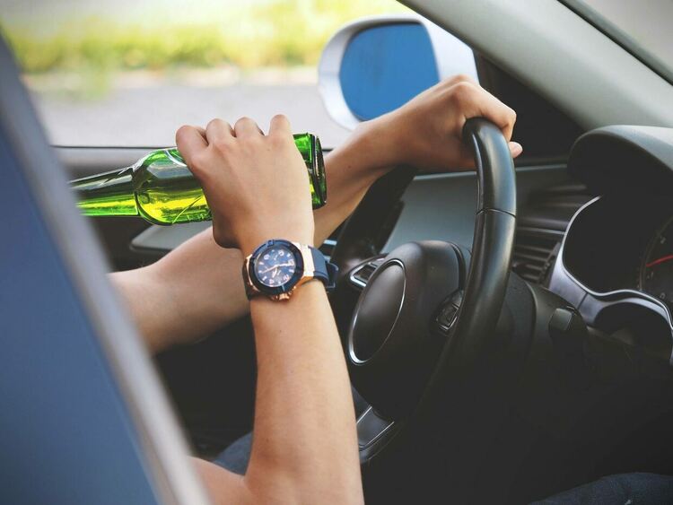 3 в 1 по празниците: спипаха неправоспособен дрогиран пиян шофьор