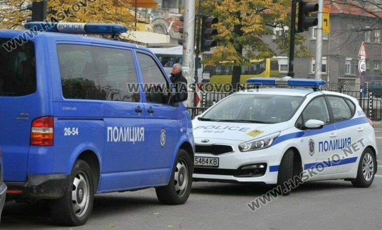 41-годишен се обеси в хасковския арест, задържан за блудство с две от дъщерите си