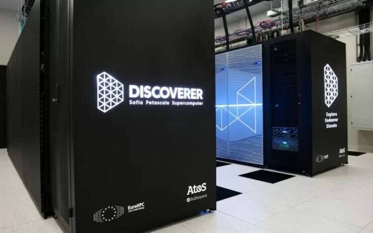 Българският суперкомпютър Discoverer е с изчислителна мощ от 4.5 петафлопа и върхова производителност 6 петафлопа и е ТОП 100 на глобалната експертна класация за високопроизводителни машини.