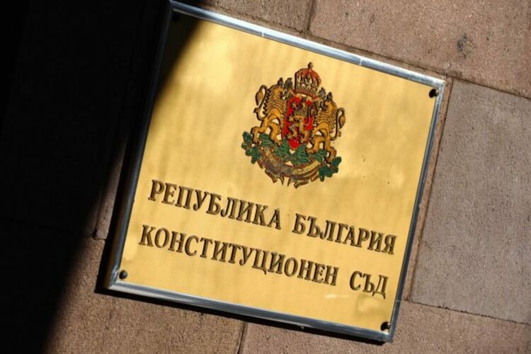 Прокуратурата провокира конституционна криза. Какво всъщност се случва?